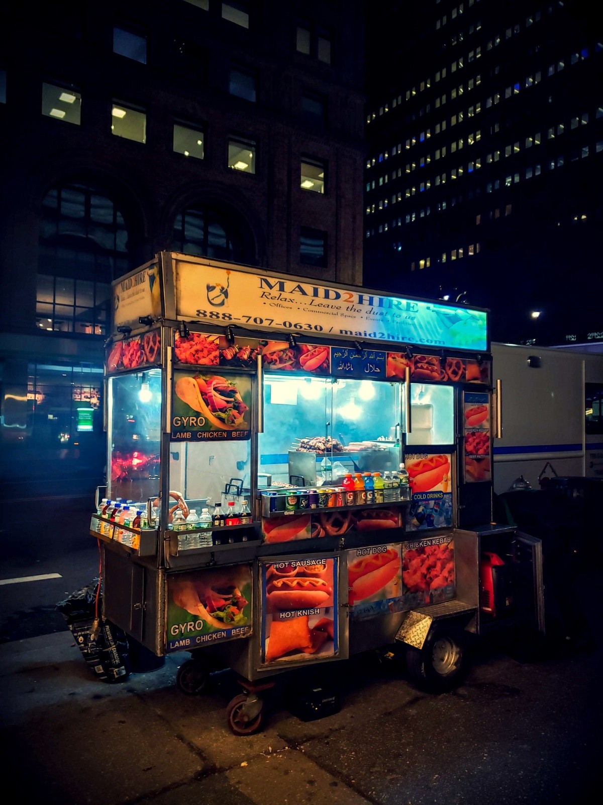 10 Hot Dog Stand in Manhattan 